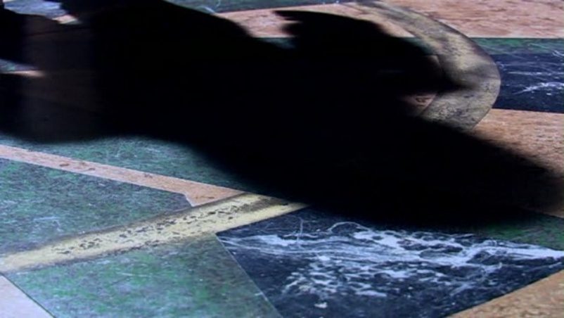 Picture of a shadow on the floor